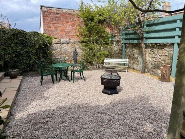 St Margaret'S Cottage, Edimburgo Esterno foto